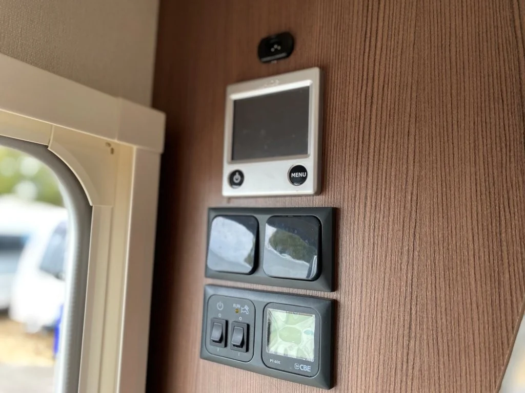 Used 2017 Elddis Caravan Affinity 554 4 Berth Caravan - Image 8