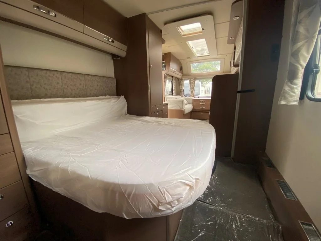 Used 2017 Elddis Caravan Affinity 554 4 Berth Caravan - Image 6