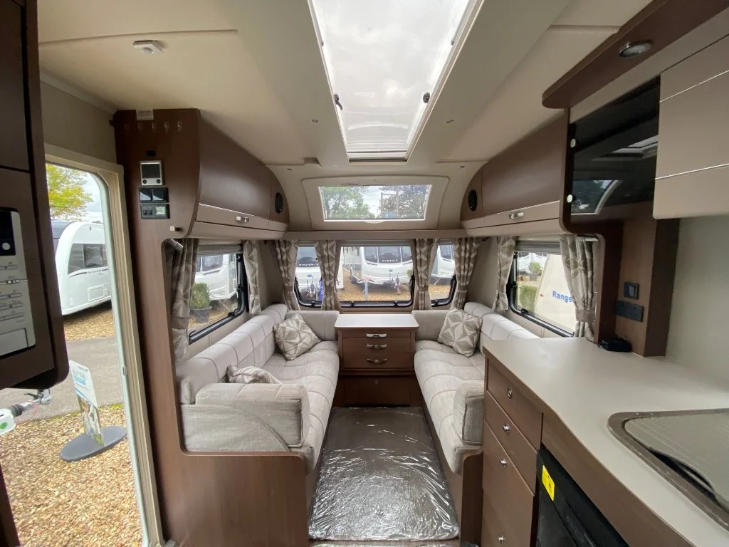 Used 2017 Elddis Caravan Affinity 554 4 Berth Caravan - Image 31