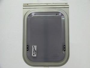 Abi-Eldiss-Swift-Lunar-Bailey-Coachman Bathroom Caravan Window 400mm x 520mm