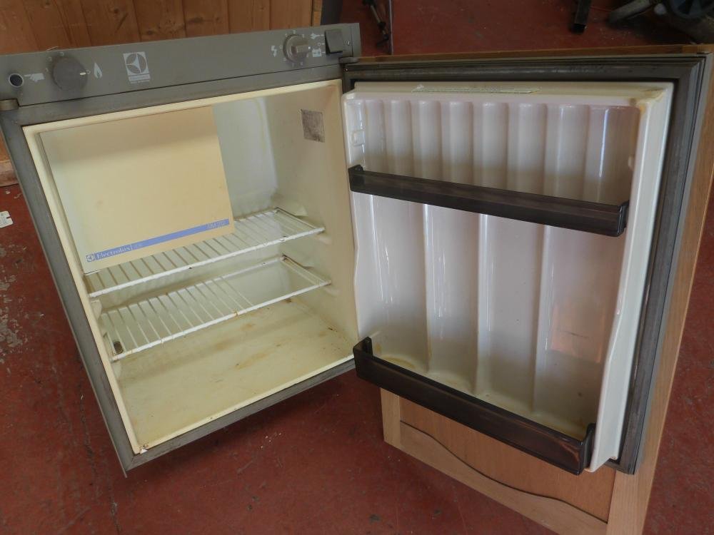 Caravan Motorhome Boat Electrolux RM212 3 Way Fridge REF WEMDIP - Image 4