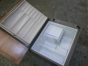 Caravan - (Used) Electrolux RM212 Fridge 525mm x 605mm x 440mm