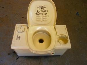 Caravan Used Thetford Cassette Toilet,Electric Right Hand Flush Spares & Repairs