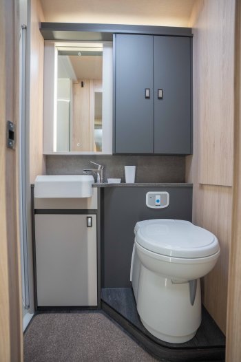 New Ford Autotrail F-Line F60 130BHP - Image 8